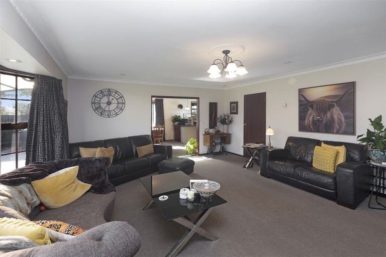 Photo of property in 9b Goya Place, Bishopdale, Christchurch, 8051