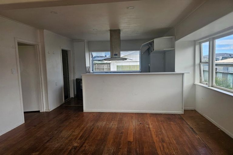 Photo of property in 6 Buckland Road, Mangere East, Auckland, 2024