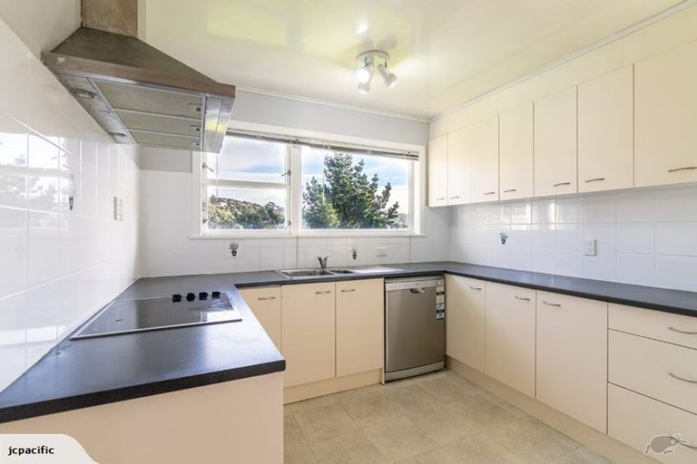 Photo of property in 23 Glen Alton Avenue, Paparangi, Wellington, 6037