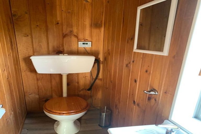 Photo of property in 1665 Matapouri Road, Matapouri, Whangarei, 0173