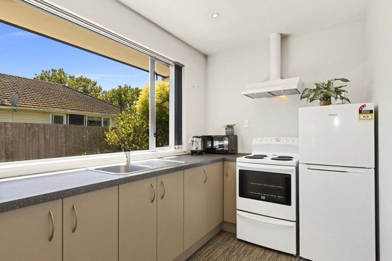 Photo of property in 2a Ferndown Lane, Bromley, Christchurch, 8062