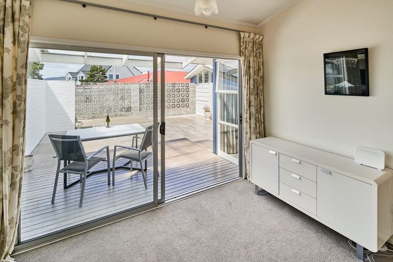 Photo of property in 2 Cranwell Street, Churton Park, Wellington, 6037