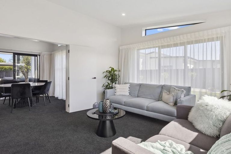 Photo of property in 13 Silverdale Place, Mosgiel, 9024