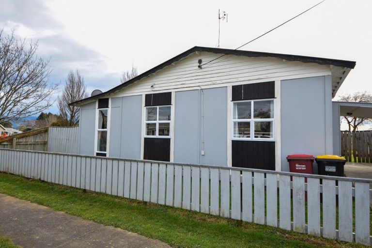 Photo of property in 56 Brooklyn Road, Carterton, 5713