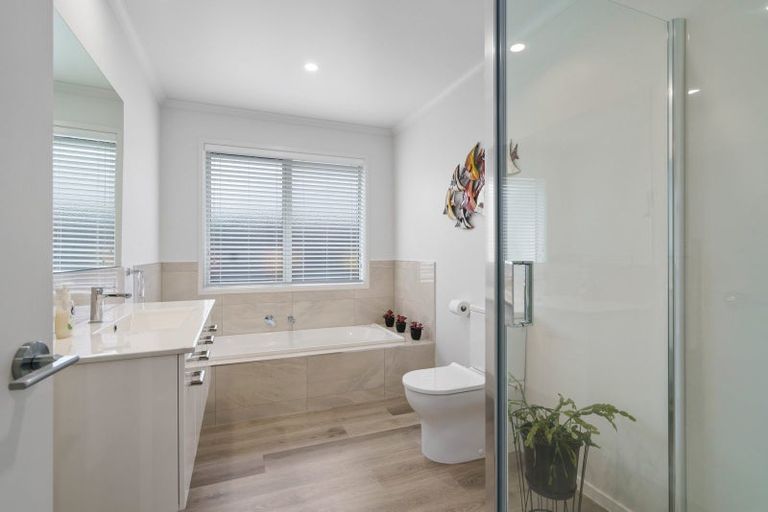 Photo of property in 44 Rose Leigh Drive, Cambridge, 3434