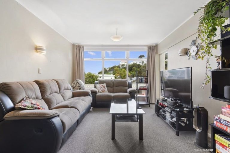 Photo of property in 9/4 Claremont Grove, Mount Victoria, Wellington, 6011