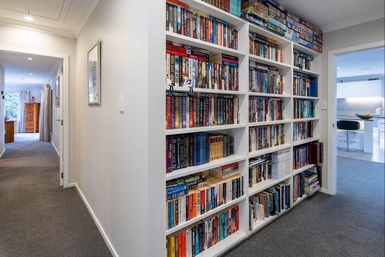 Photo of property in 23 Ara Kuaka, Waikanae Beach, Waikanae, 5036