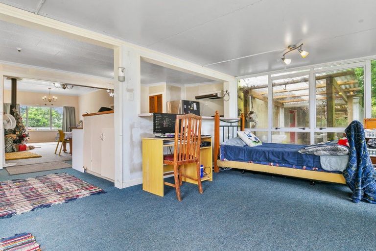 Photo of property in 366 Arapaepae Road South, Levin, 5571