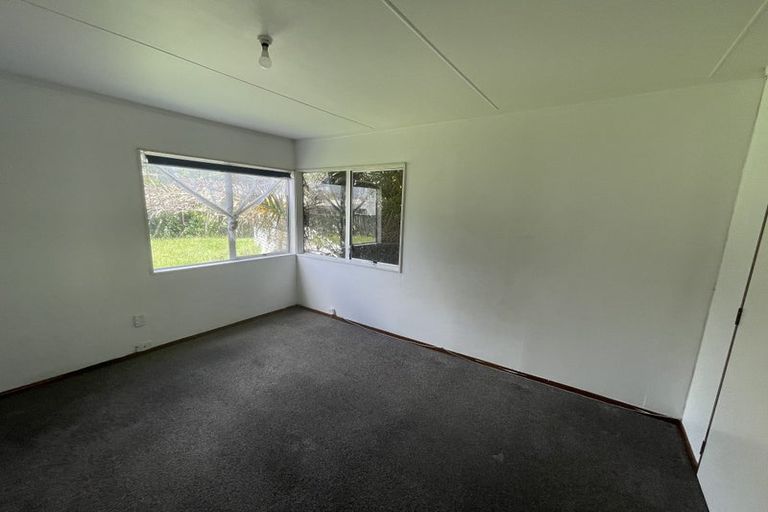 Photo of property in 12 Burundi Avenue, Clendon Park, Auckland, 2103