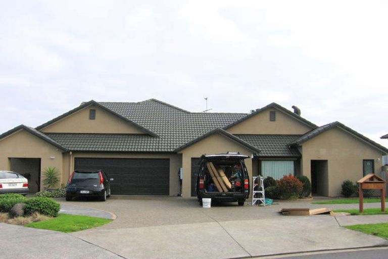 Photo of property in 19 Drumquin Rise, Dannemora, Auckland, 2016
