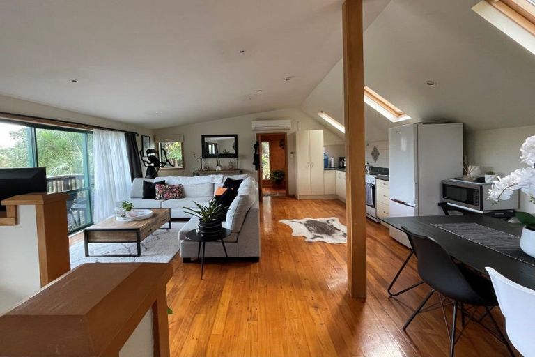 Photo of property in 384 Clifton Road, Whitford, Howick, 2571