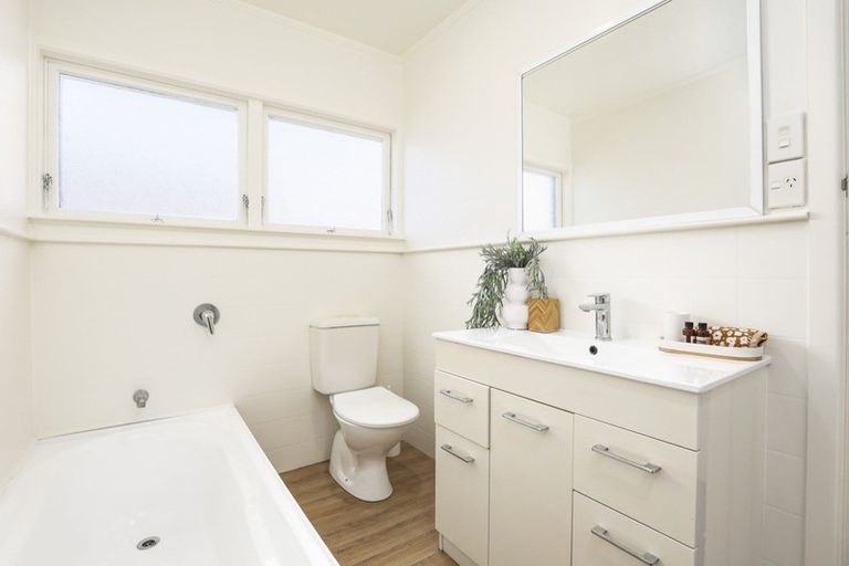 Photo of property in 16 Herbert Road, Queenwood, Hamilton, 3210