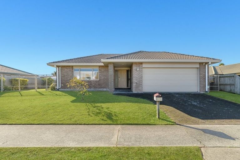 Photo of property in 6 Poinsettia Place, Mount Maunganui, 3116
