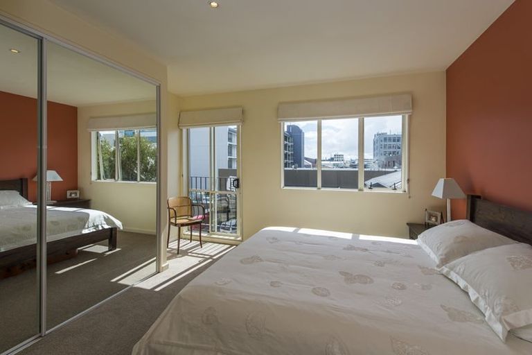 Photo of property in De Vere Apartments, 24/23 Tennyson Street, Te Aro, Wellington, 6011