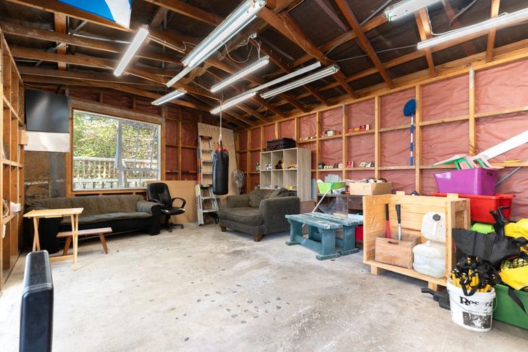 Photo of property in 18 Kilbirnie Crescent, Kilbirnie, Wellington, 6022