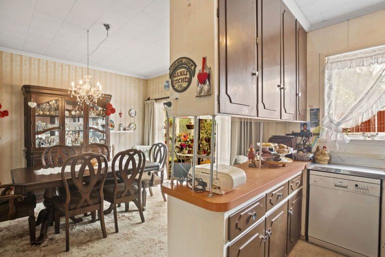 Photo of property in 44 Stafford Street, Waitara, 4320