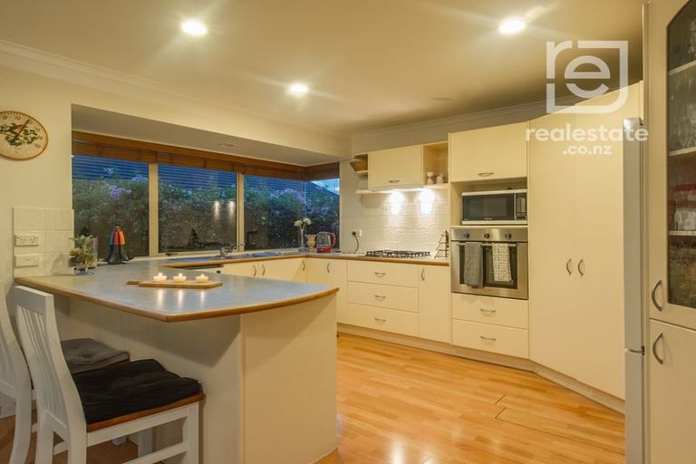 Photo of property in 157 Kilkenny Drive, East Tamaki Heights, Auckland, 2016