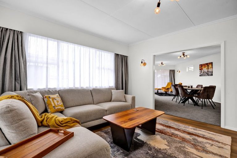 Photo of property in 128 Waihi Road, Hawera, 4610