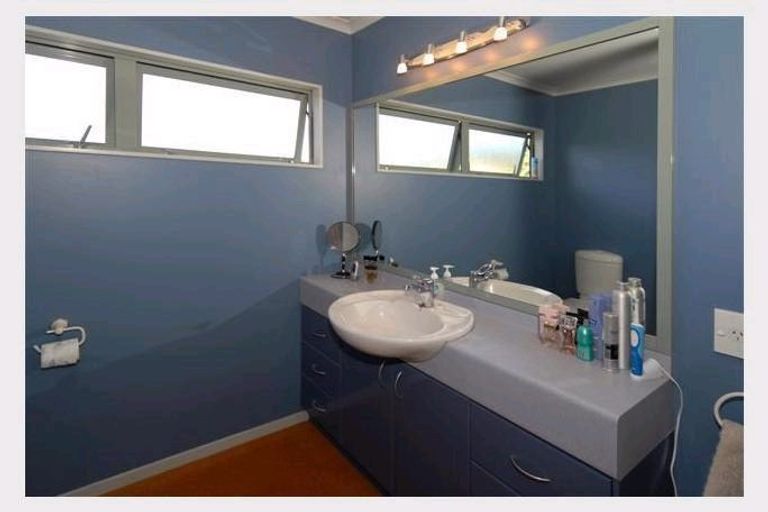 Photo of property in 11 Dallinger Street, St Andrews, Hamilton, 3200