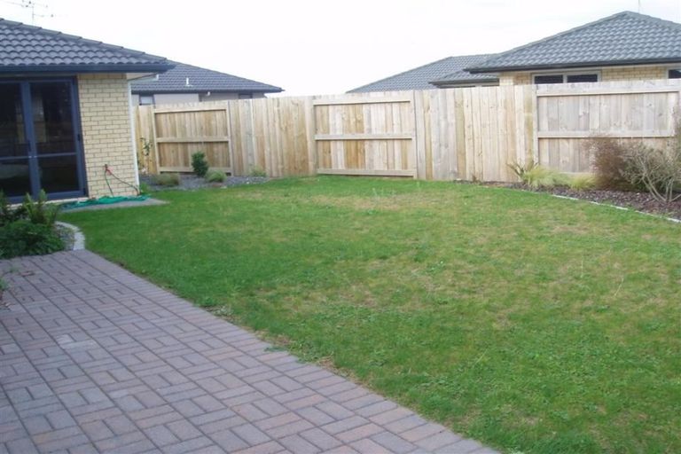 Photo of property in 64 Gibson Place, Papamoa Beach, Papamoa, 3118