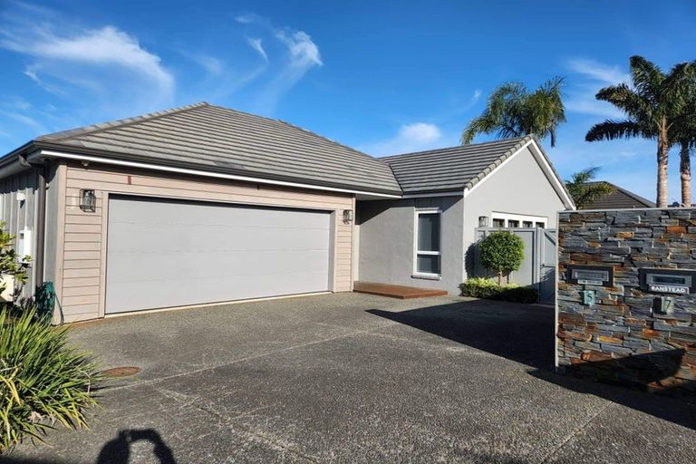 Photo of property in 5 Pebble Beach Way, Papamoa Beach, Papamoa, 3118