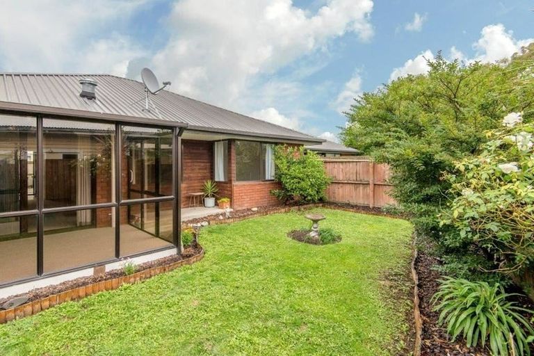 Photo of property in 2/35 Division Street, Riccarton, Christchurch, 8041