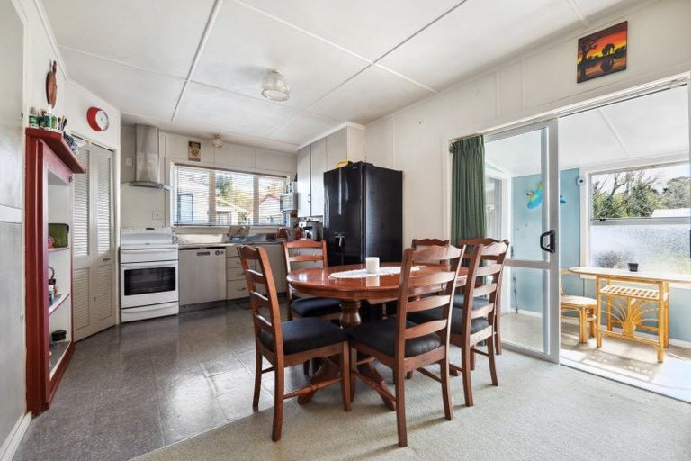 Photo of property in 10 Lear Street, Stratford, 4332