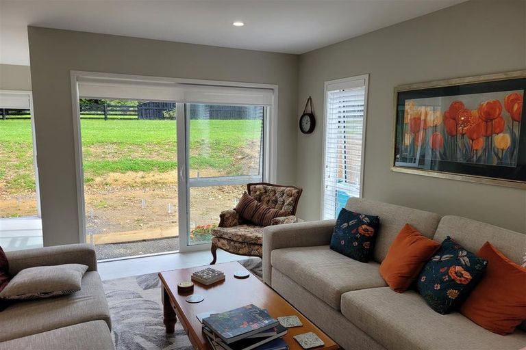 Photo of property in 2 Beckby Way, Clevedon, 2582