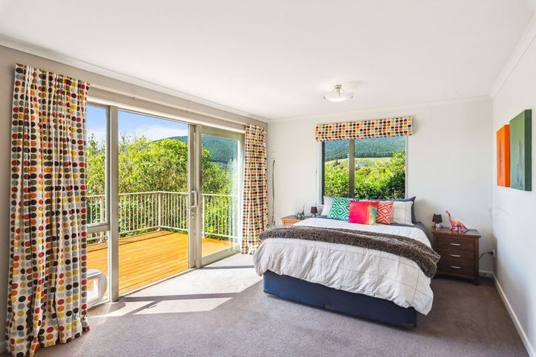 Photo of property in 6 Ocean Vista Lane, Paraparaumu, 5032