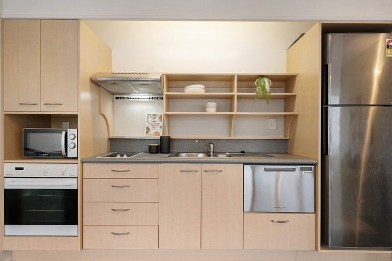 Photo of property in St Peters Apartments, 3d/192 Willis Street, Te Aro, Wellington, 6011