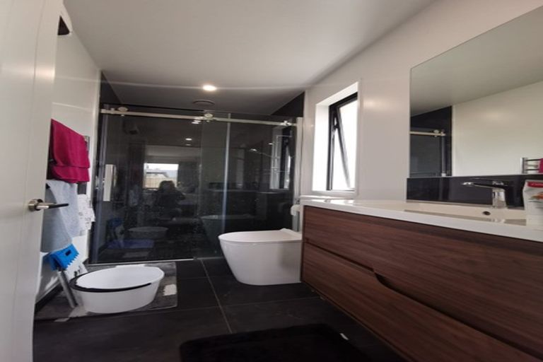 Photo of property in 14 Forge Close, Halswell, Christchurch, 8025