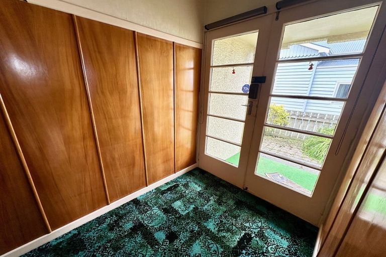 Photo of property in 228 Clyde Street, Balclutha, 9230