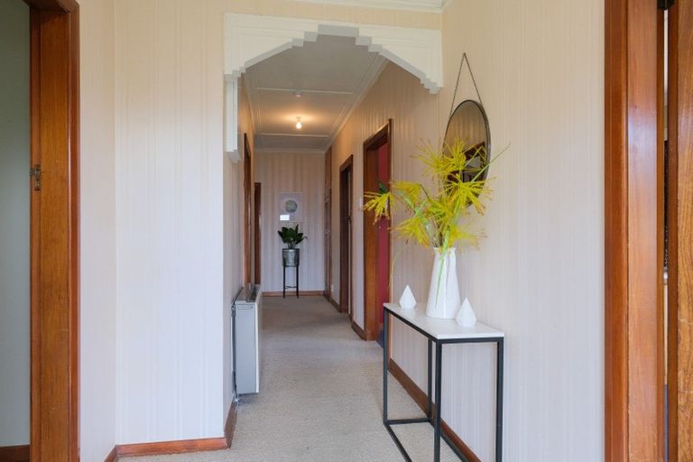 Photo of property in 14 Royal Crescent, Saint Kilda, Dunedin, 9012