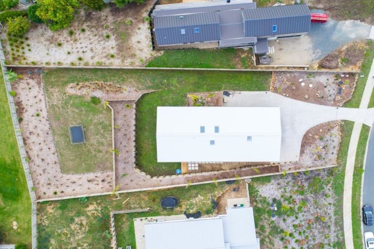 Photo of property in 76 Solan Drive, Waimauku, 0812