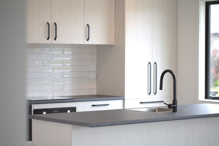 Photo of property in 97 Hoffman Court, Waikiwi, Invercargill, 9810