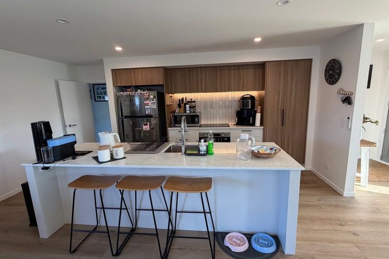 Photo of property in 19 Cassin Place, Taradale, Napier, 4112