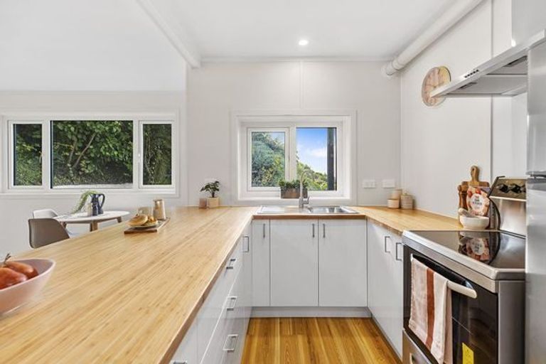 Photo of property in 175 The Ridgeway, Kingston, Wellington, 6021