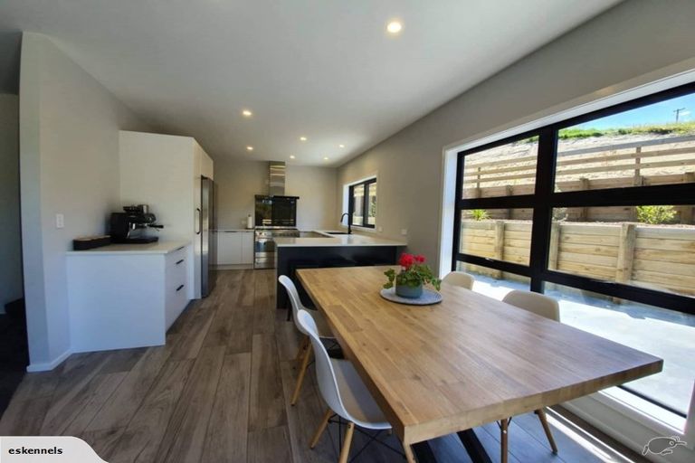 Photo of property in 86 Seafield Road, Eskdale, Napier, 4182