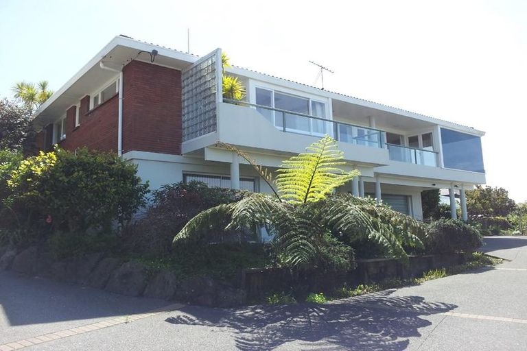 Photo of property in 54 Beach Road, Castor Bay, Auckland, 0620
