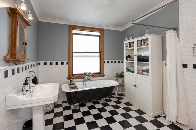 Photo of property in 309 Grays Road, Saint Leonards, Hastings, 4120