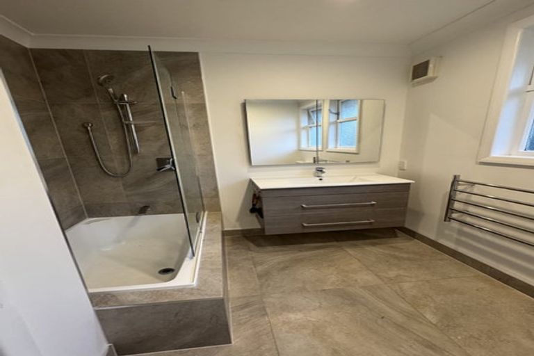 Photo of property in 160b Ridge Road, Howick, Auckland, 2014