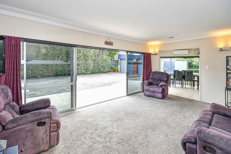 Photo of property in 30 Callis Avenue, Opaheke, Papakura, 2113
