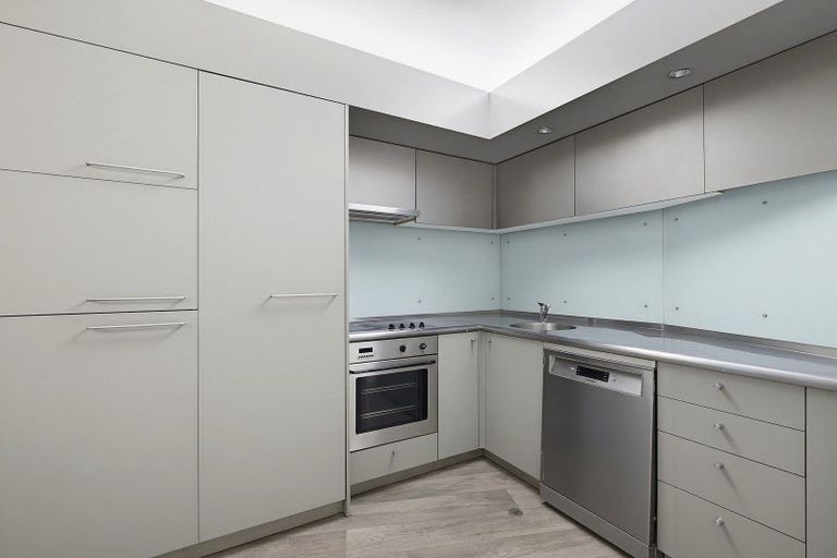 Photo of property in Gerondis Bldg Apartments, 201/60 Willis Street, Wellington Central, Wellington, 6011