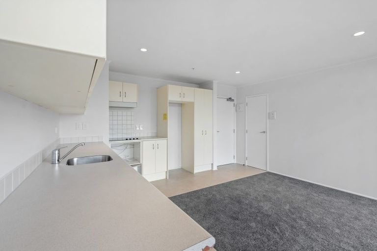 Photo of property in 13f/30 Westward Ho, Glen Eden, Auckland, 0602