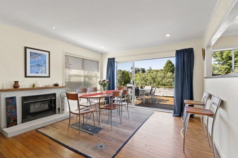 Photo of property in 20 Wyoming Avenue, Murrays Bay, Auckland, 0630