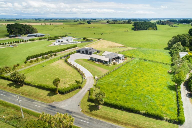 Photo of property in 643 Mount Stewart Halcombe Road, Halcombe, Feilding, 4779