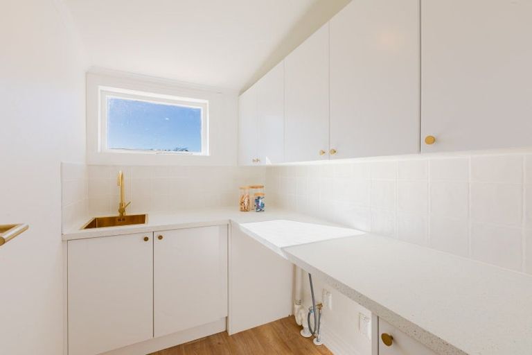 Photo of property in 23 Dee Street, Otane, 4202