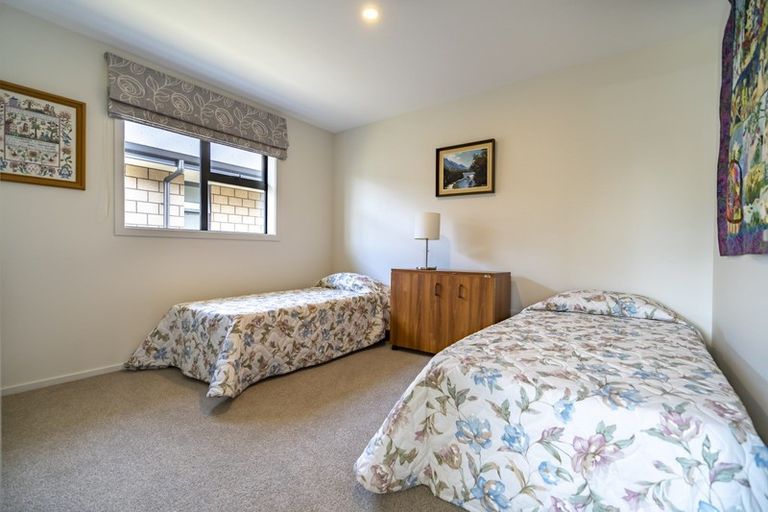 Photo of property in 28/10 Pop Andrew Drive, Te Anau, 9600