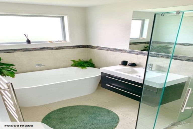 Photo of property in 22 Ruby Ridge, Wanaka, 9305