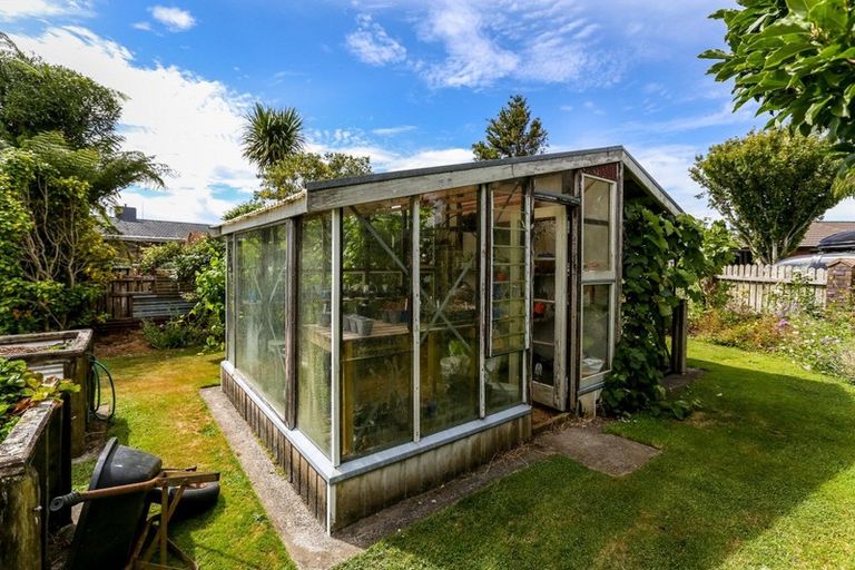 Photo of property in 73 Cressida Avenue, Stratford, 4332